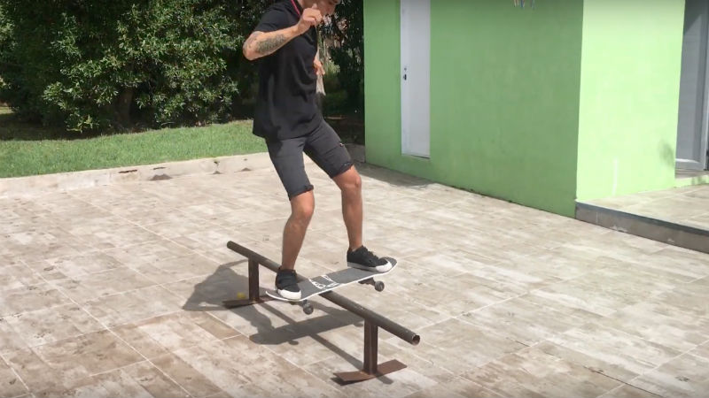 Jay Cianciarulo nos enseña a hacer un Backside Feeble Grind