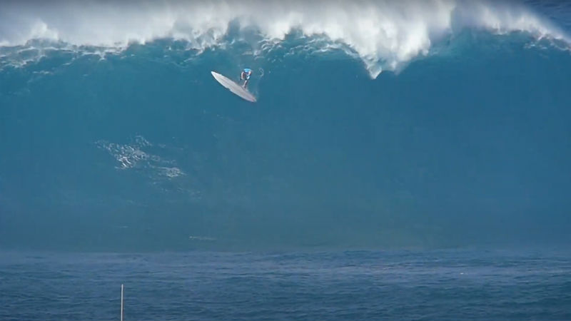 Keala Kennedy y su fuerte caiga en Maui