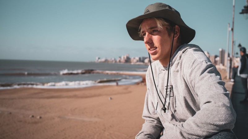 Franco Radziunas, el nuevo gran surfista argentino que apunta a la elite mundial