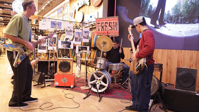 Premiere Santa Cruz “Art Jam” en Cristóbal Colón en Unicenter Shopping by Surf & Rock TV